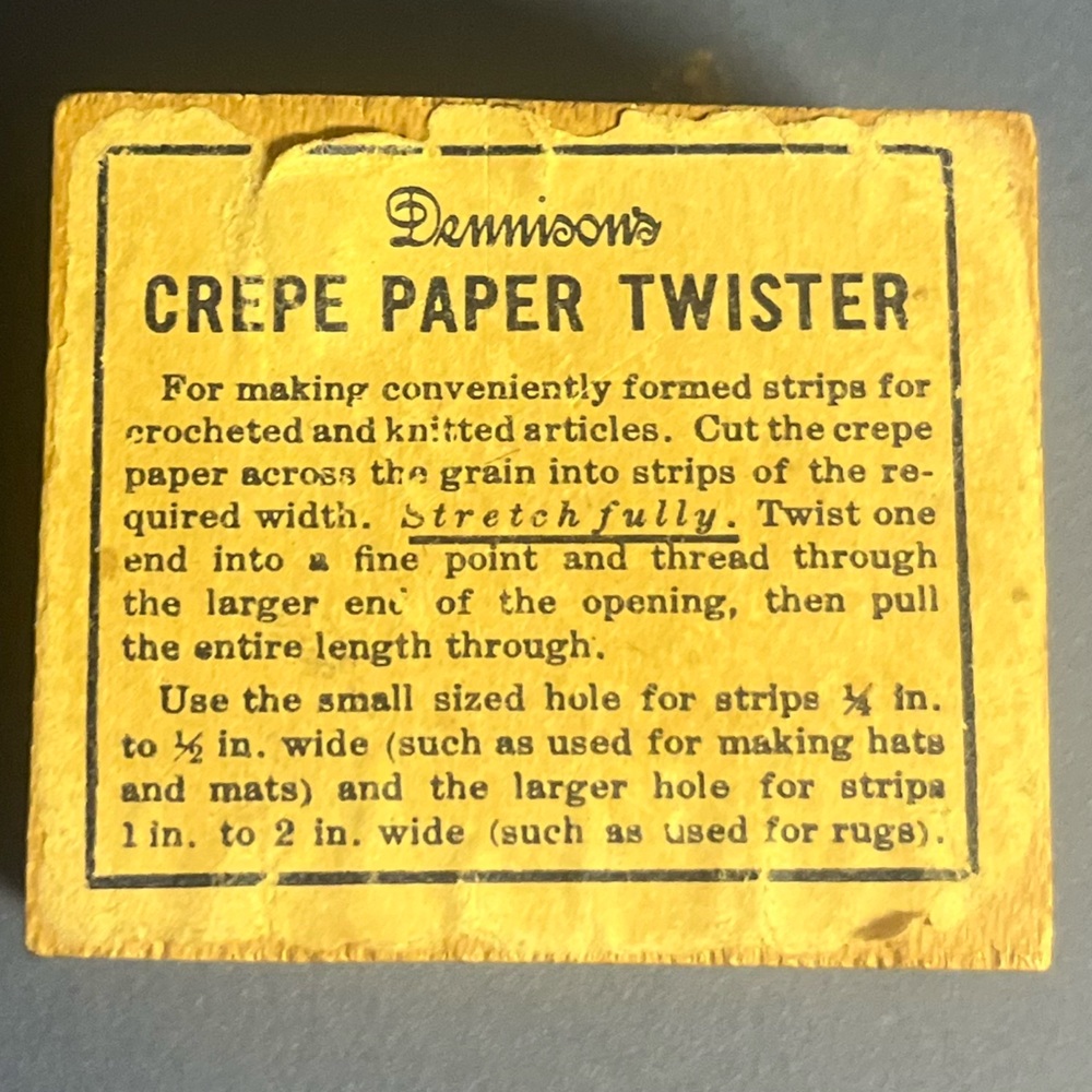 Ephemera - Vintage Dennison Crepe Paper Twister